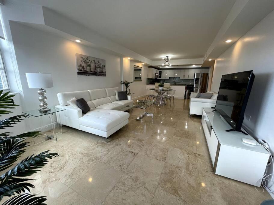 Апартаменти Breathtaking Ocean View! 15Th Floor Маямі-Біч Екстер'єр фото